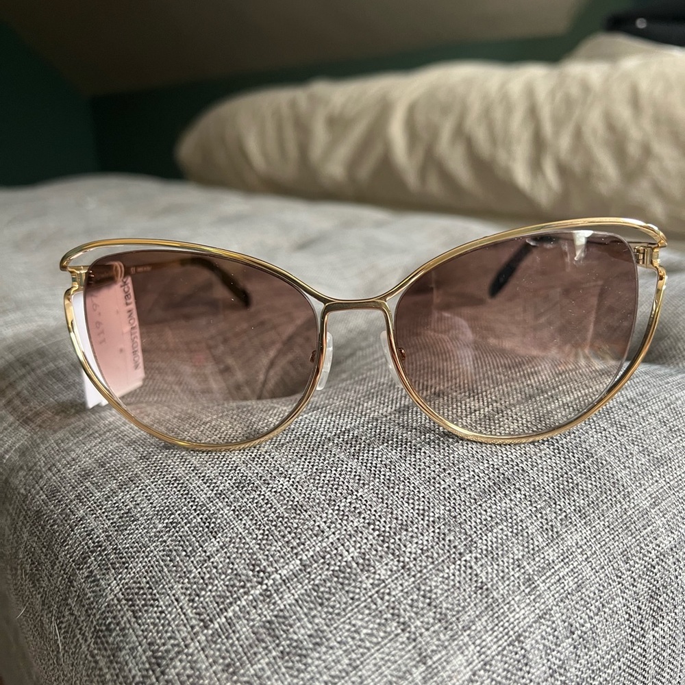 Alexander McQueen AMO 194s sunglasses NWT